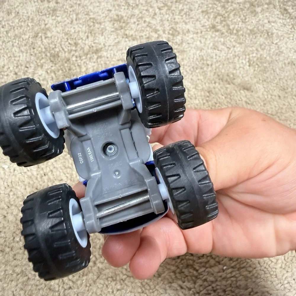 Blaze and the Monster Machines Crusher Truck Mattel 2014 Blue Die-Cast Vehicle